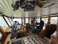 Kapal bekalan untuk dijual
