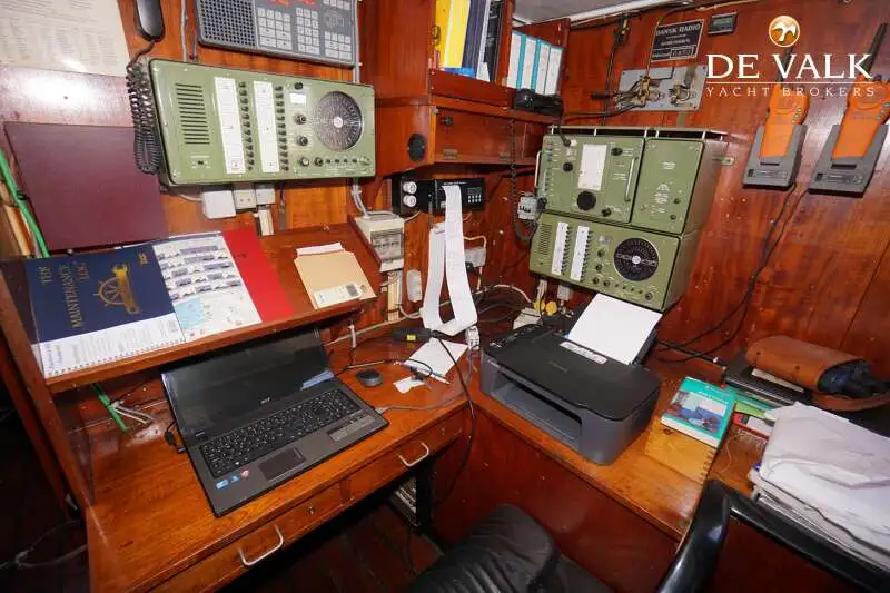 Kapal penyelidik untuk dijual