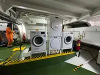 Kapal kontena untuk dijual