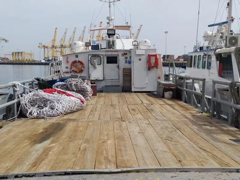 Kapal bekalan untuk dijual