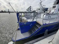 Kapal rondaan untuk dijual