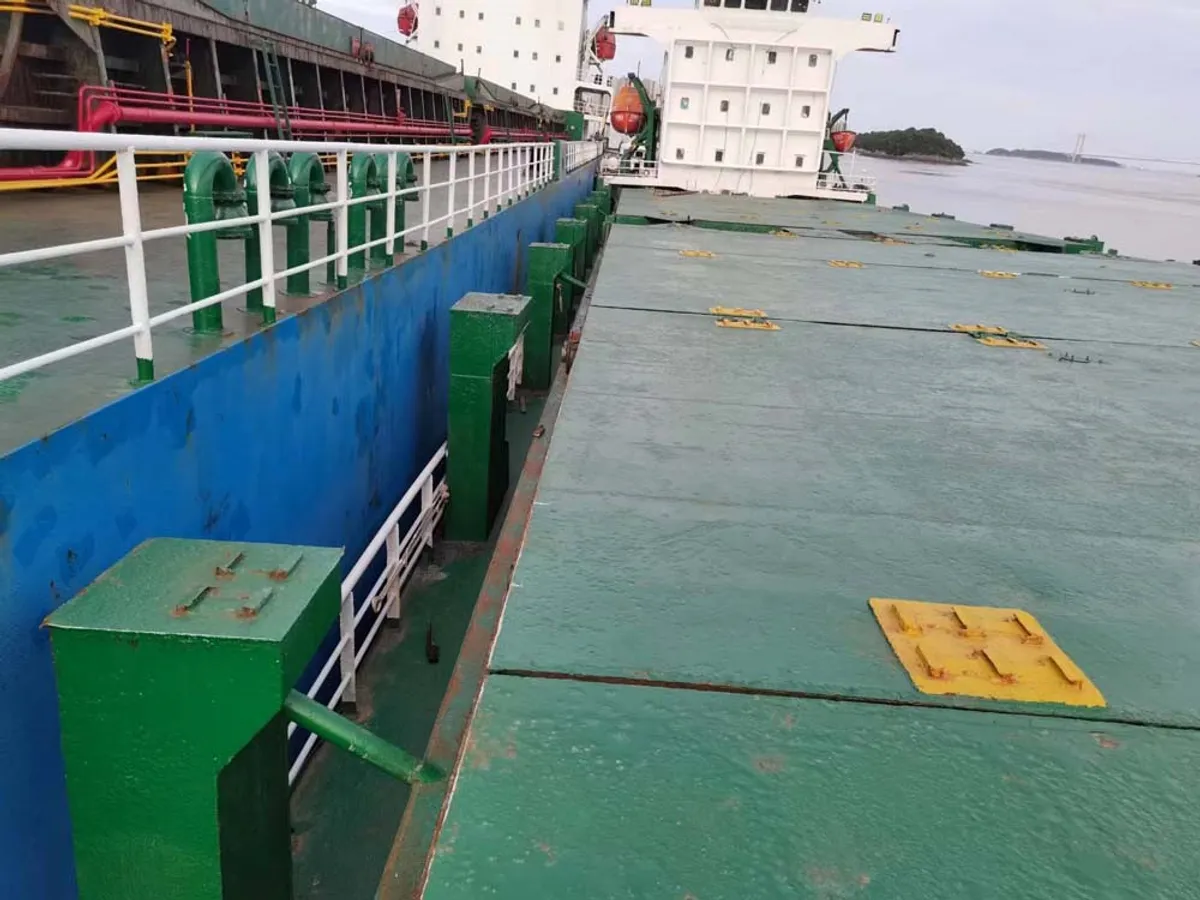 Kapal kontena untuk dijual