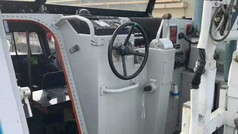 Kapal penyelamat untuk dijual