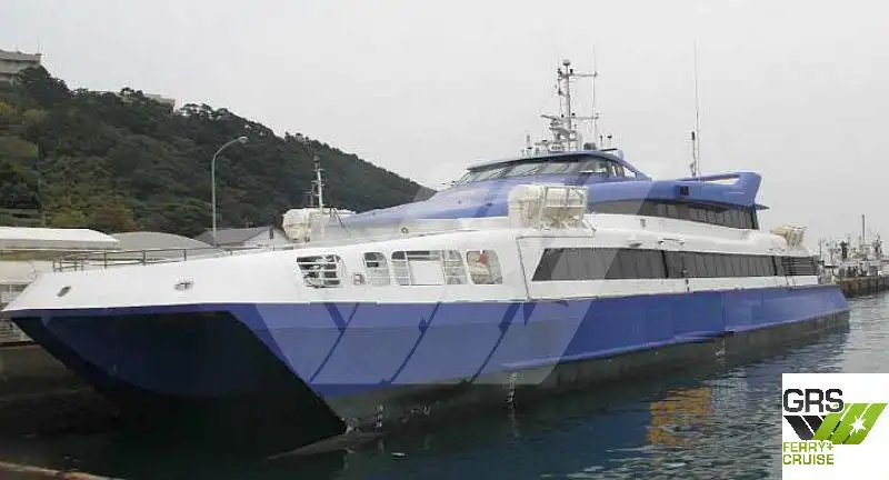Kapal pelayaran untuk dijual