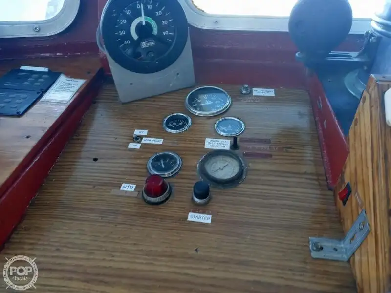 Kapal pelayaran untuk dijual