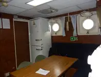 Kapal kerja untuk dijual