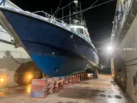 Kapal rondaan untuk dijual