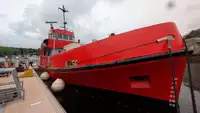 Kapal tinjauan untuk dijual