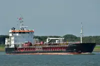 Oil/Chemical tanker untuk jualan