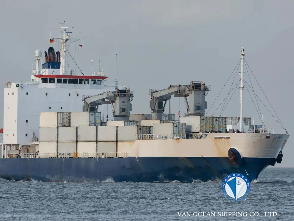 Kapal peti sejuk untuk dijual