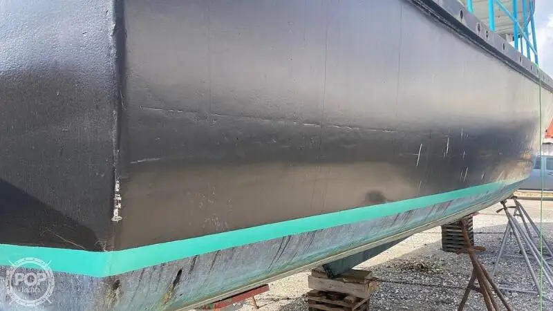 Kapal pelayaran untuk dijual