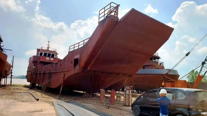 Kapal pendaratan, tangki untuk dijual