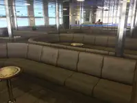 Kapal feri untuk jualan