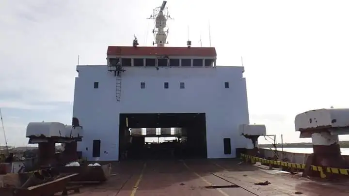 Kapal peti sejuk untuk dijual