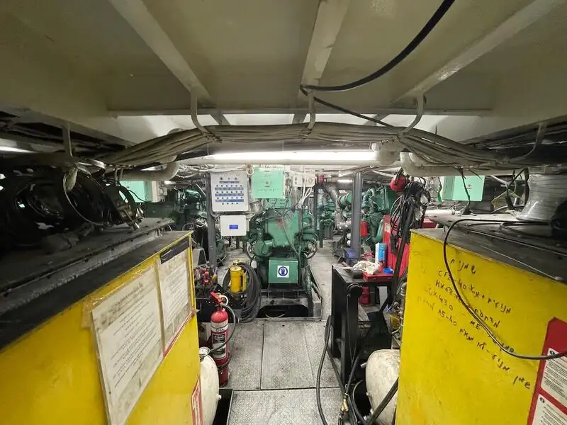 Kapal kontena untuk dijual