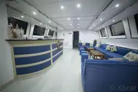 Kapal pelayaran untuk dijual
