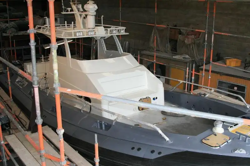 Kapal rondaan untuk dijual
