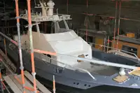 Kapal rondaan untuk dijual