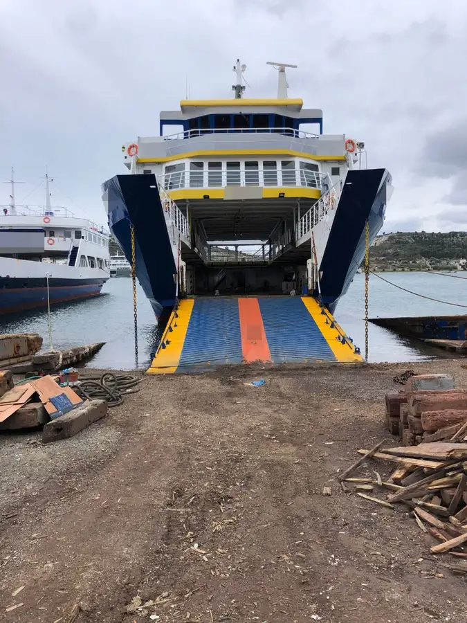 Kapal Ro-Ro untuk dijual
