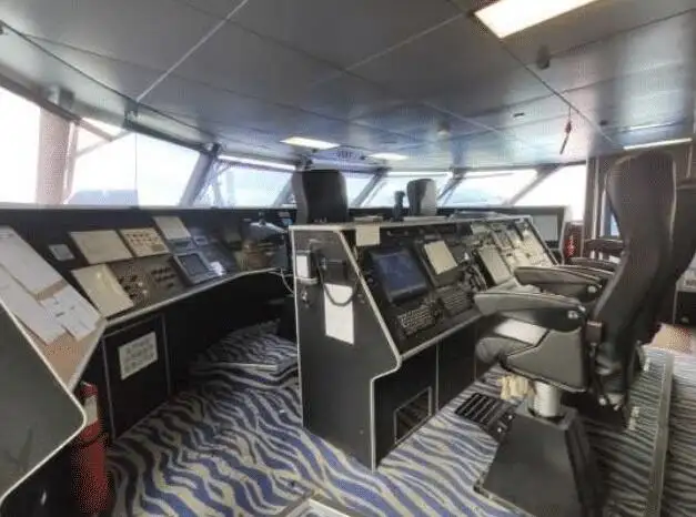 Kapal pelayaran untuk dijual