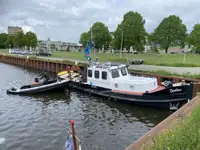 Kapal tunda untuk dijual