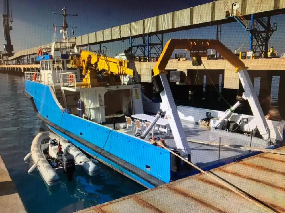 Kapal kerja untuk dijual