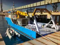 Kapal kerja untuk dijual