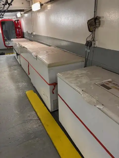 Kapal kerja untuk dijual