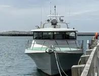 Kapal pemprosesan ikan untuk dijual