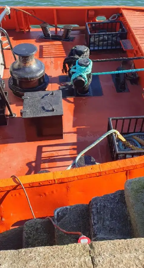 Kapal tunda untuk dijual