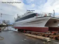 Kapal layar untuk dijual