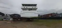 Kapal pelayaran untuk dijual