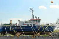Kapal feri untuk dijual