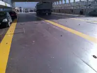 Kapal feri untuk jualan