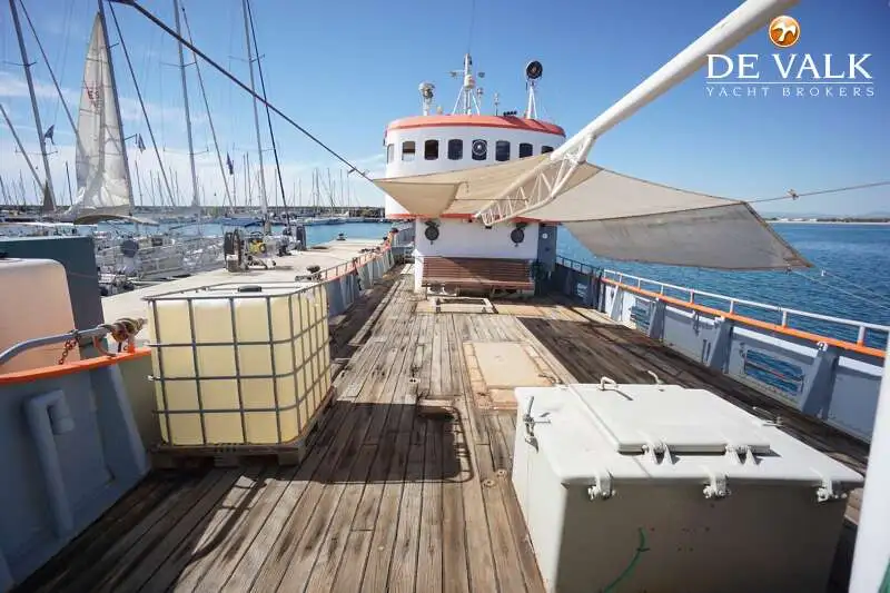 Kapal penyelidik untuk dijual