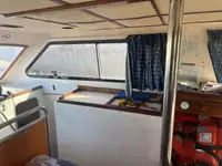 Kapal kerja untuk dijual