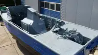 Kapal kerja untuk dijual