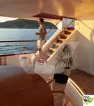 Kapal pelayaran untuk dijual