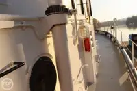 Kapal feri untuk dijual