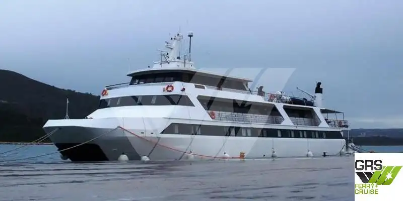 Kapal pelayaran untuk dijual
