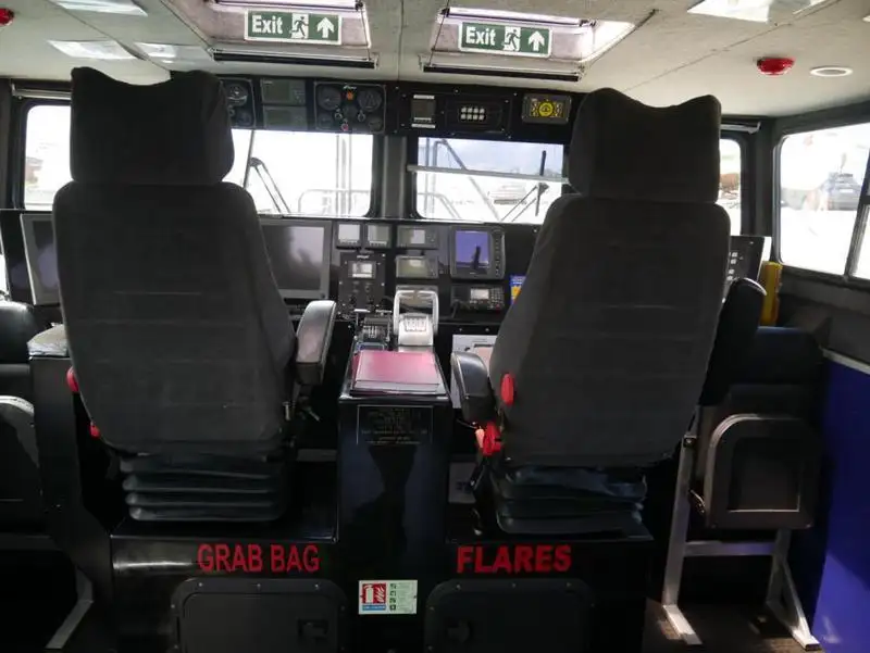 Kapal layar untuk dijual