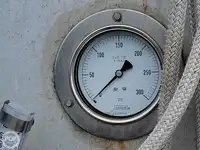 Kapal penyelamat untuk dijual