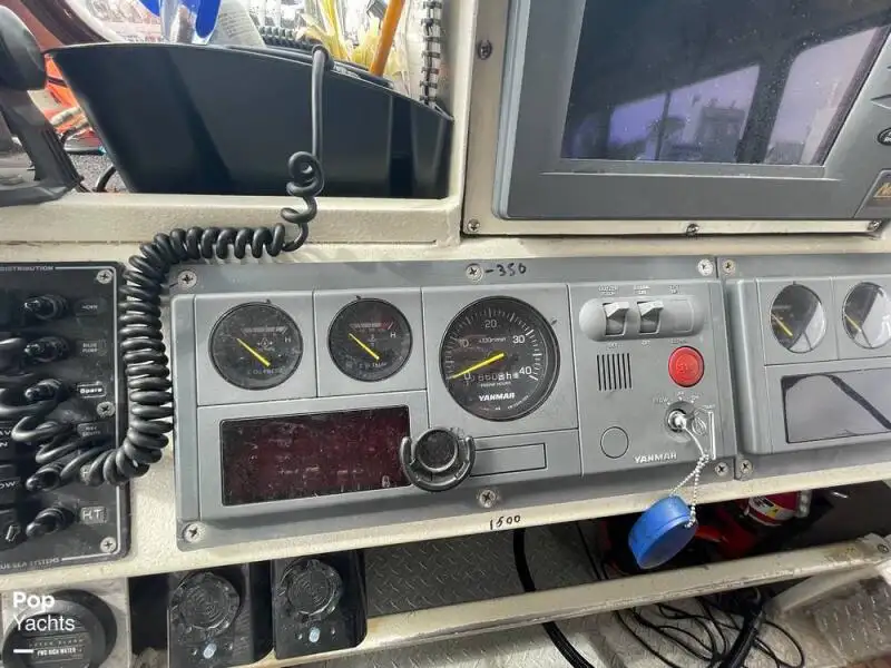 Kapal pelayaran untuk dijual