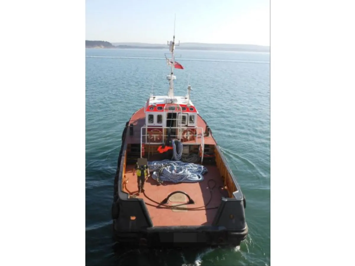 Kapal tunda untuk dijual