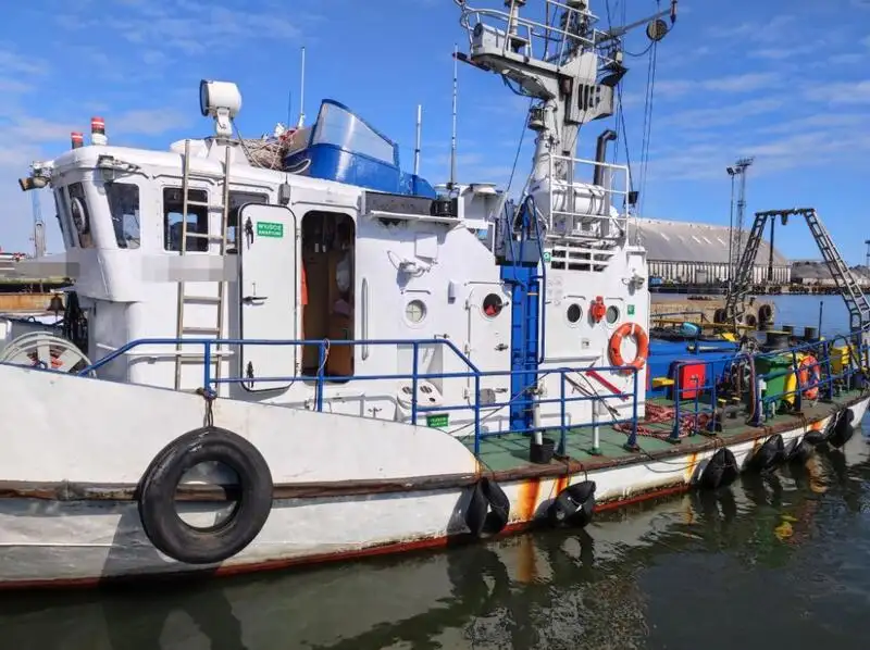 Kapal tunda untuk dijual