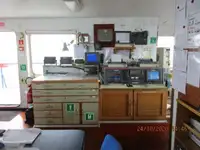 Kapal peti sejuk untuk dijual