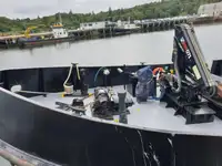 Kapal kerja untuk dijual