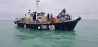 Kapal kerja untuk dijual