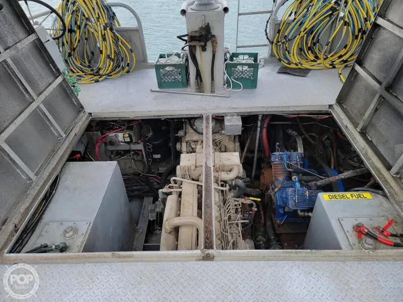 Kapal penyelamat untuk dijual