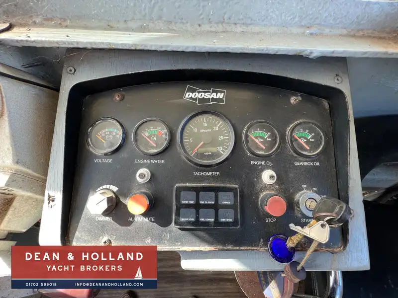 Kapal tunda untuk dijual